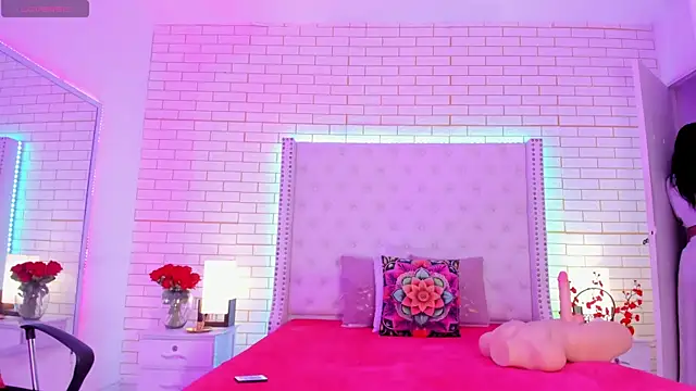 Coco Balenciaga  online show from April 21, 11:27 am