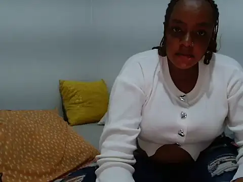 glam mish online show from March 26, 4:12 pm