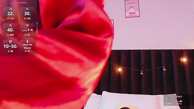 littleebluee online show from November 19, 2:55 am