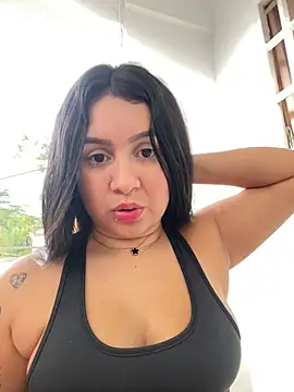 Snapshot of Pretty_Isadora chatting on January 7, 9:46 pm Pretty Isadora online show from January 7, 9:46 pm