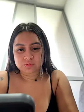 Snapshot of Pretty_Isadora chatting on September 20, 7:37 pm Pretty Isadora online show from September 20, 7:37 pm