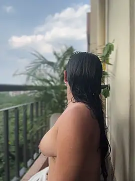 Pretty Isadora online show from March 25, 8:26 pm