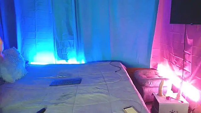 Kerly Lopez online show from November 28, 9:17 pm