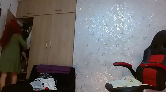 Snapshot of Samantabrown_ chatting on March 6, 5:33 pm Samantabrown online show from March 6, 5:33 pm