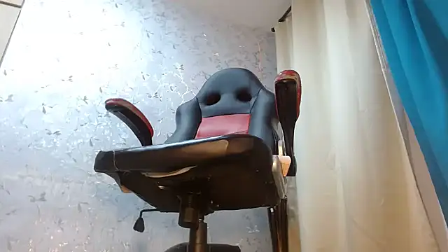 Snapshot of Samantabrown_ chatting on November 6, 11:33 am Samantabrown online show from November 6, 11:33 am