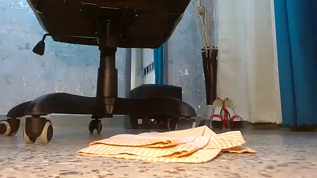 Snapshot of Samantabrown_ chatting on November 11, 11:21 am Samantabrown online show from November 11, 11:21 am