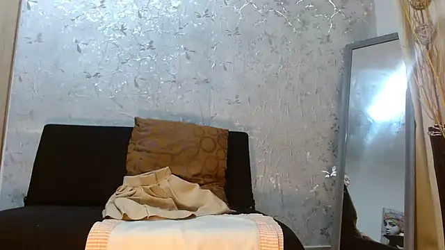 Snapshot of Samantabrown_ chatting on November 27, 11:34 am Samantabrown online show from November 27, 11:34 am