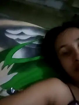 Snapshot of The-quee22 chatting on December 16, 5:00 pm The-quee22 online show from December 16, 5:00 pm