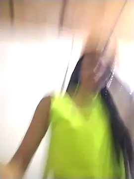 Snapshot of The-quee22 chatting on September 13, 6:51 pm The-quee22 online show from September 13, 6:51 pm