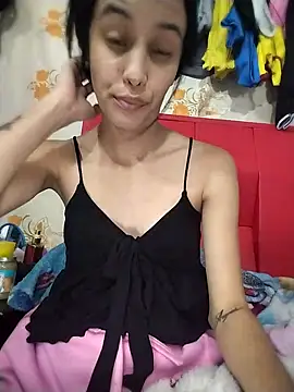 Snapshot of The-quee22 chatting on October 1, 3:45 am The-quee22 online show from October 1, 3:45 am