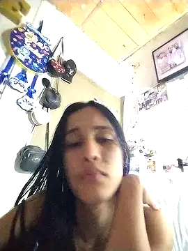 The-quee22 online show from December 22, 5:26 am