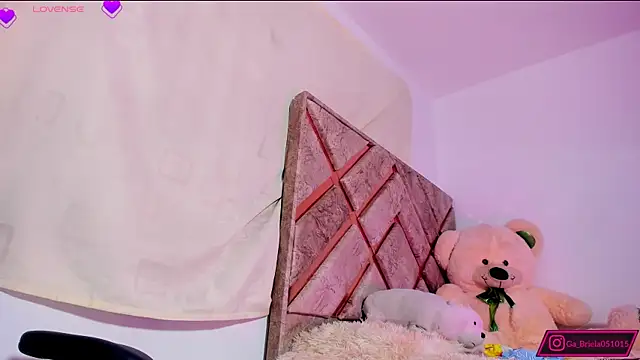 ga briela1 online show from March 7, 5:40 am