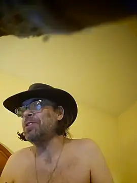 Snapshot of Geaux_Again chatting on December 19, 1:07 am Geaux Again online show from December 19, 1:07 am