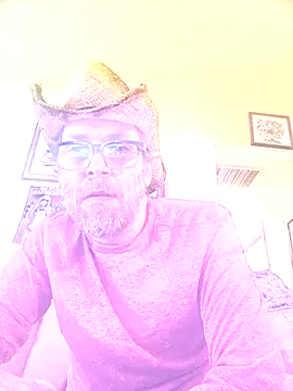 Snapshot of Geaux_Again chatting on March 13, 5:50 pm Geaux Again online show from March 13, 5:50 pm