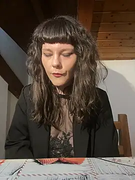 OniricFemme online show from March 5, 7:17 pm