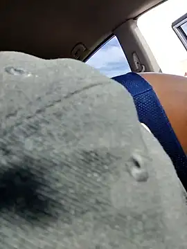 3prettyboy3 online show from April 3, 8:51 pm