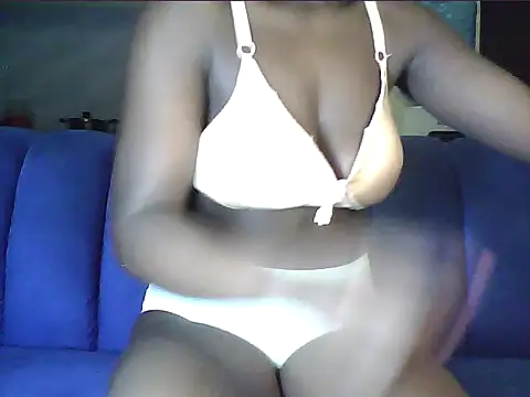 Adaline-Paris online show from April 24, 2:47 am