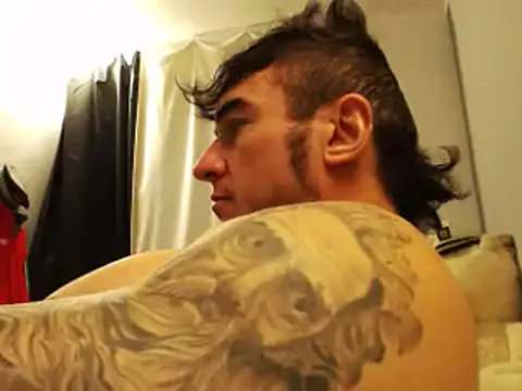 Snapshot of ballardbret chatting on December 18, 7:15 am ballardbret online show from December 18, 7:15 am