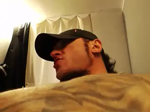 Snapshot of ballardbret chatting on January 18, 7:38 am ballardbret online show from January 18, 7:38 am