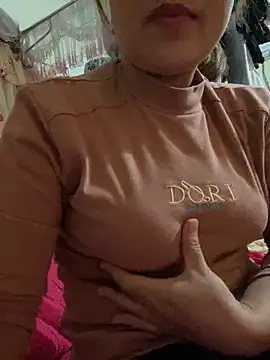 Milk Mom99 online show from January 10, 3:50 am