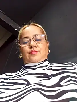 natally ross21 online show from January 4, 5:47 pm