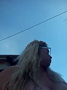 natally ross21 online show from October 1, 1:28 pm