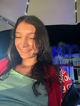 loly-yandere online show from December 23, 11:49 pm