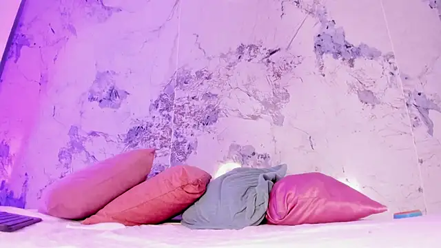 Kim Baker1 online show from September 30, 7:41 pm