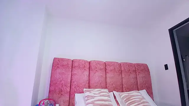 kendal rossi online show from November 26, 12:06 pm