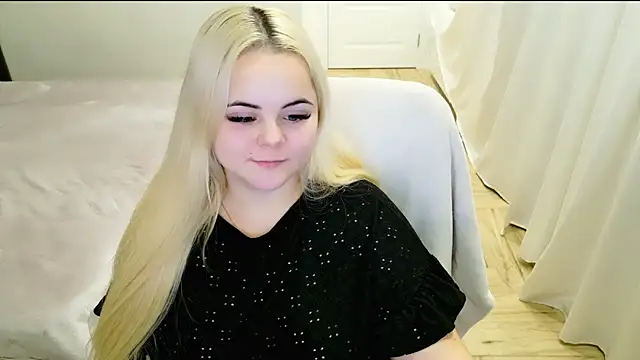 lovely-eyes online show from January 5, 3:32 am