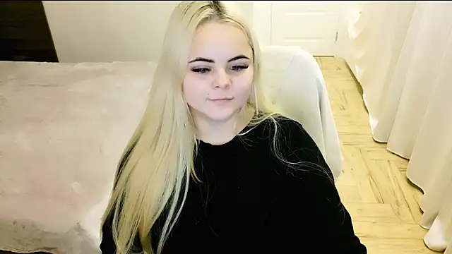 lovely-eyes online show from January 9, 3:58 am