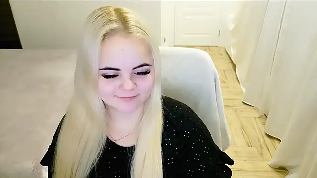 lovely-eyes online show from January 19, 9:55 pm