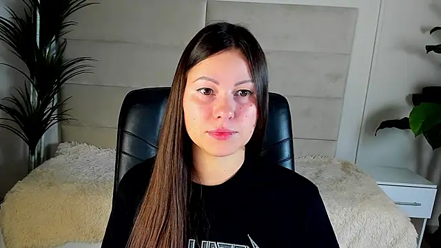 Snapshot of Dana__dom chatting on November 21, 12:43 am Dana dom online show from November 21, 12:43 am