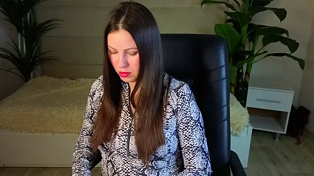 Snapshot of Dana__dom chatting on January 18, 2:15 am Dana dom online show from January 18, 2:15 am