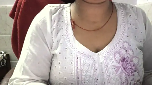 Gulaboo bhabi online show from April 18, 7:07 pm