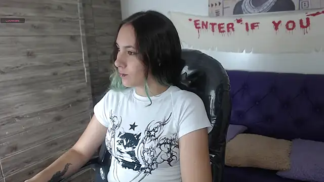 Snapshot of xlunna chatting on December 12, 2:33 pm xlunna online show from December 12, 2:33 pm