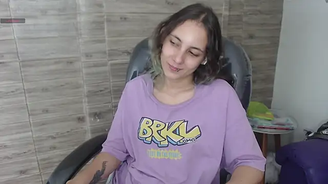 Snapshot of xlunna chatting on December 21, 8:10 pm xlunna online show from December 21, 8:10 pm