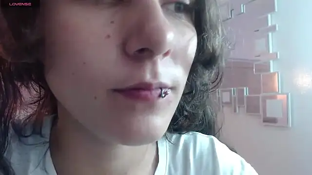 Snapshot of xlunna chatting on January 10, 7:21 pm xlunna online show from January 10, 7:21 pm