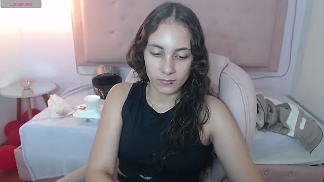 Snapshot of xlunna chatting on March 1, 7:59 pm xlunna online show from March 1, 7:59 pm