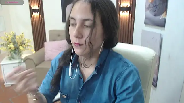 Snapshot of xlunna chatting on October 22, 8:19 pm xlunna online show from October 22, 8:19 pm