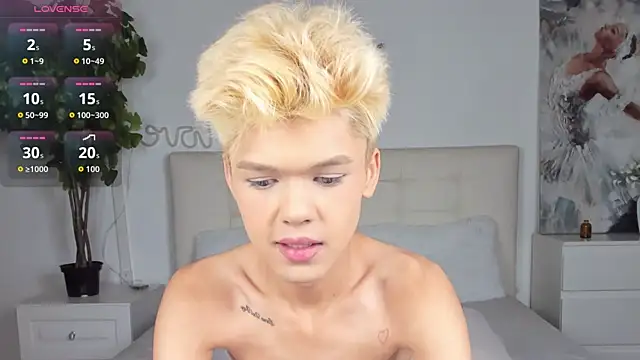 Felix Rey online show from November 26, 7:59 pm