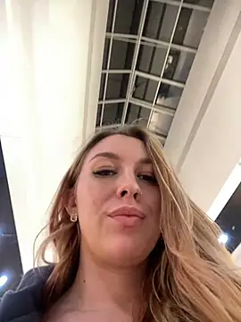 Snapshot of Sweet___Emily chatting on January 31, 5:42 pm Sweet   Emily online show from January 31, 5:42 pm