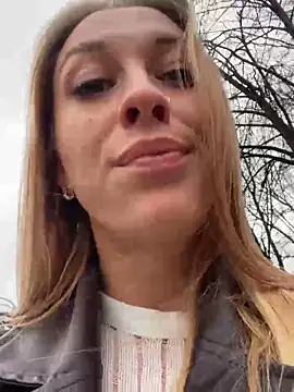 Snapshot of Sweet___Emily chatting on March 11, 1:12 pm Sweet   Emily online show from March 11, 1:12 pm