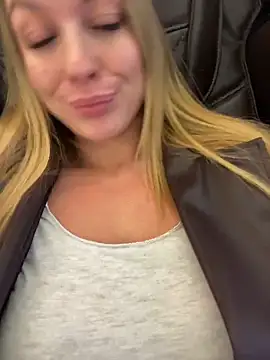 Sweet   Emily online show from November 28, 5:04 pm