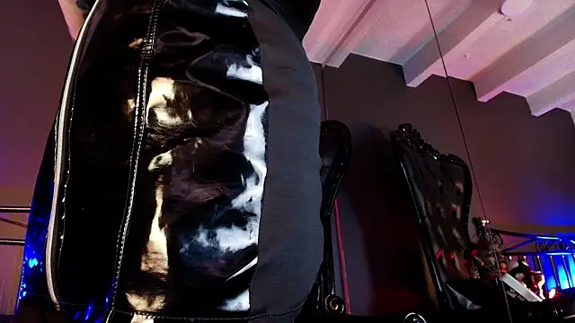 MorganaCrowley online show from April 24, 12:07 pm