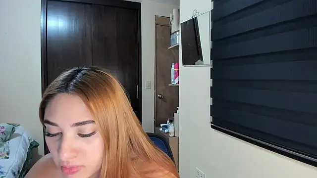 Amy Walker online show from April 21, 7:28 pm