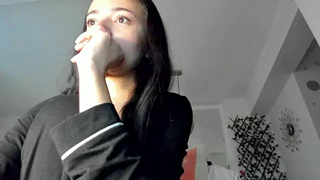 IreneVON online show from December 14, 4:23 am