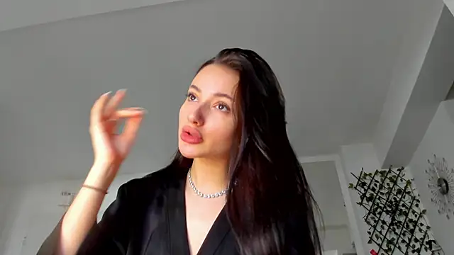 IreneVON online show from January 15, 8:51 am