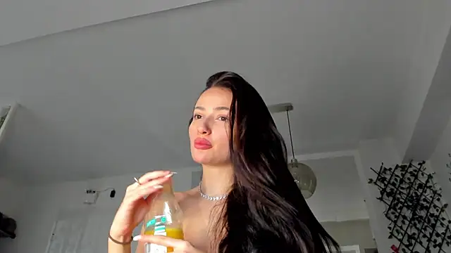 IreneVON online show from January 22, 8:07 am