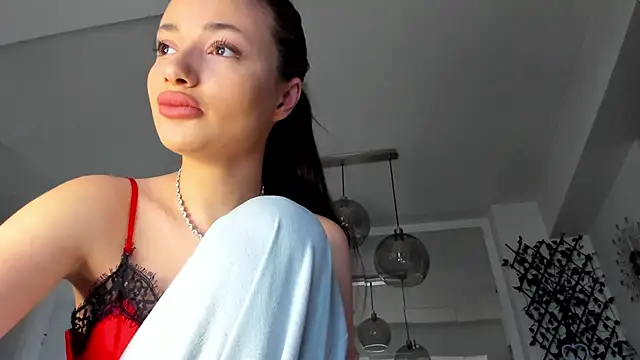 IreneVON online show from March 18, 5:52 am